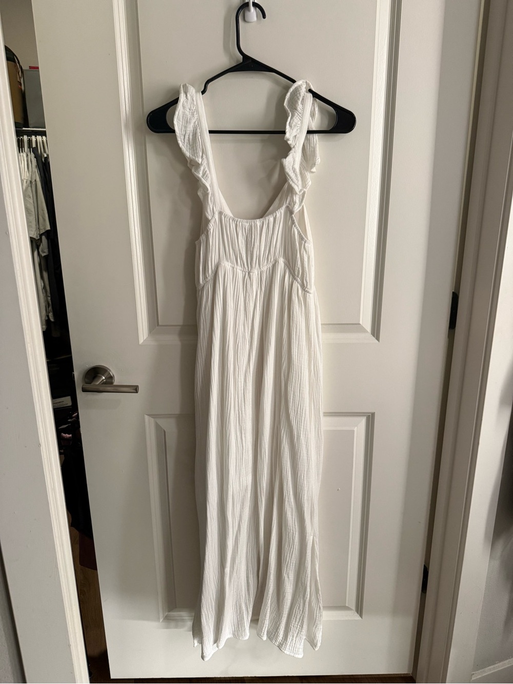 VICI- Melia Flutter Sleeve Midi Dress - White - Medium - Picture 7 of 7